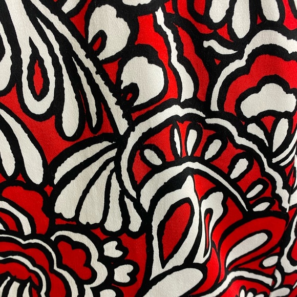 WD•NY Red Black White Floral, Short Sleeve Jacket Sz 10 - Picture 8 of 9